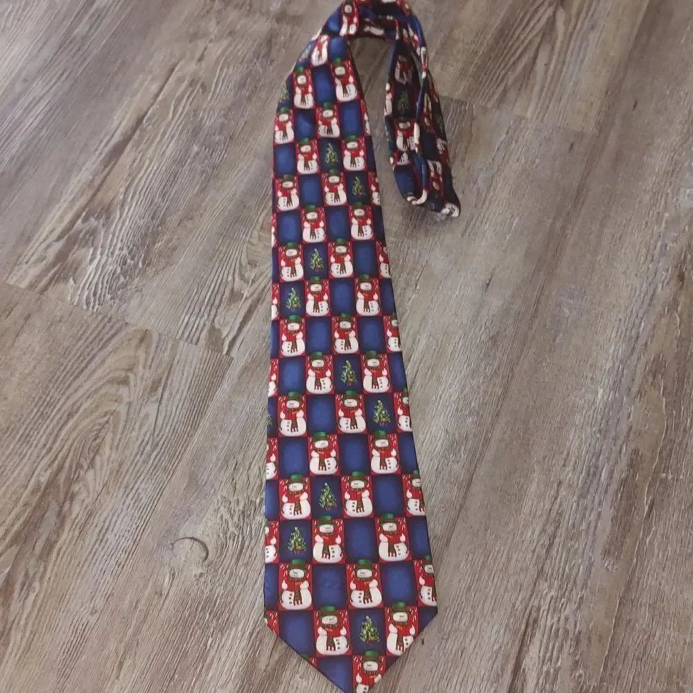 Hallmark Yule Tie Greetings navy with snowmen silk holiday winter tie